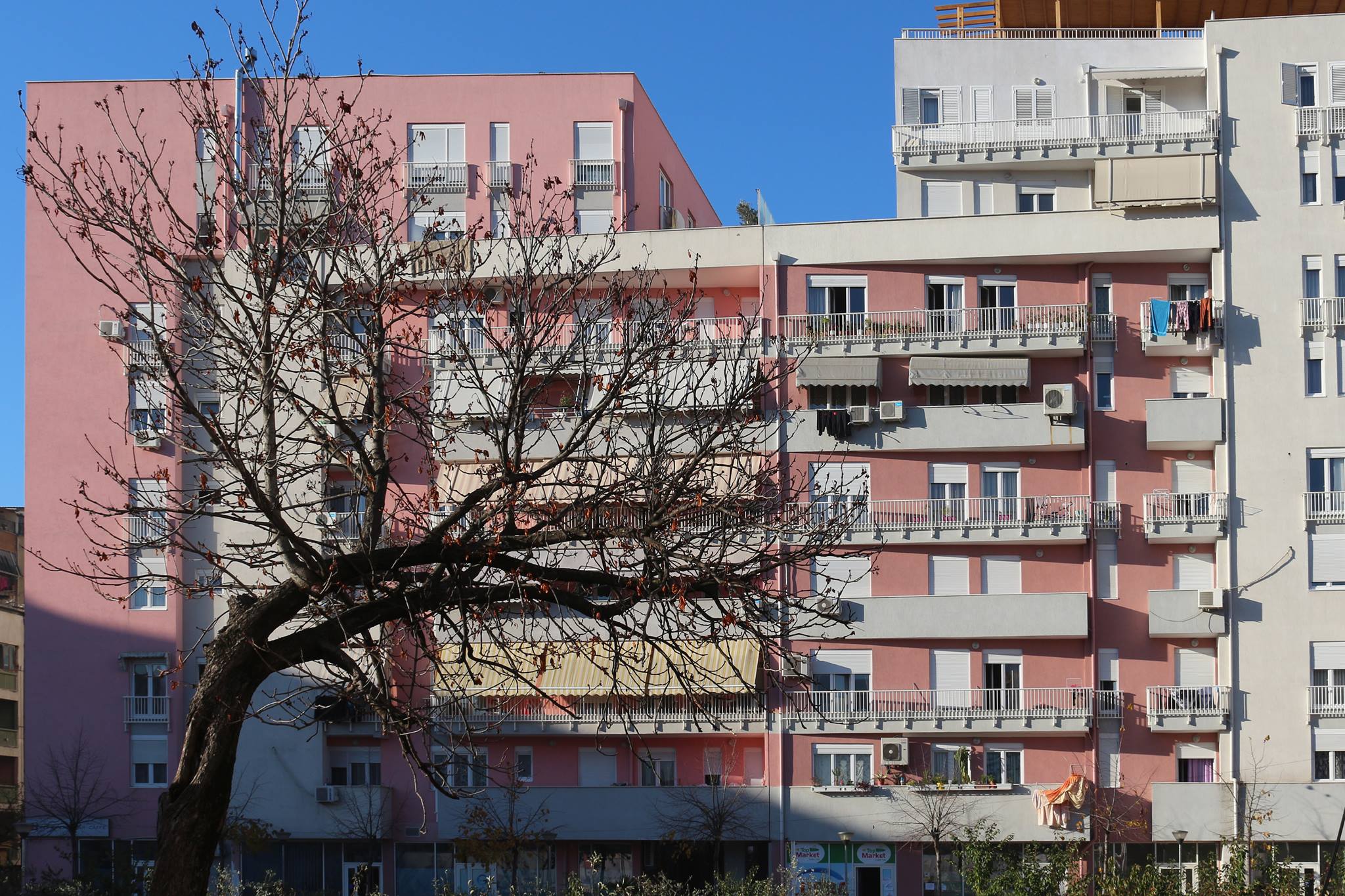 4 Shkurti Residence