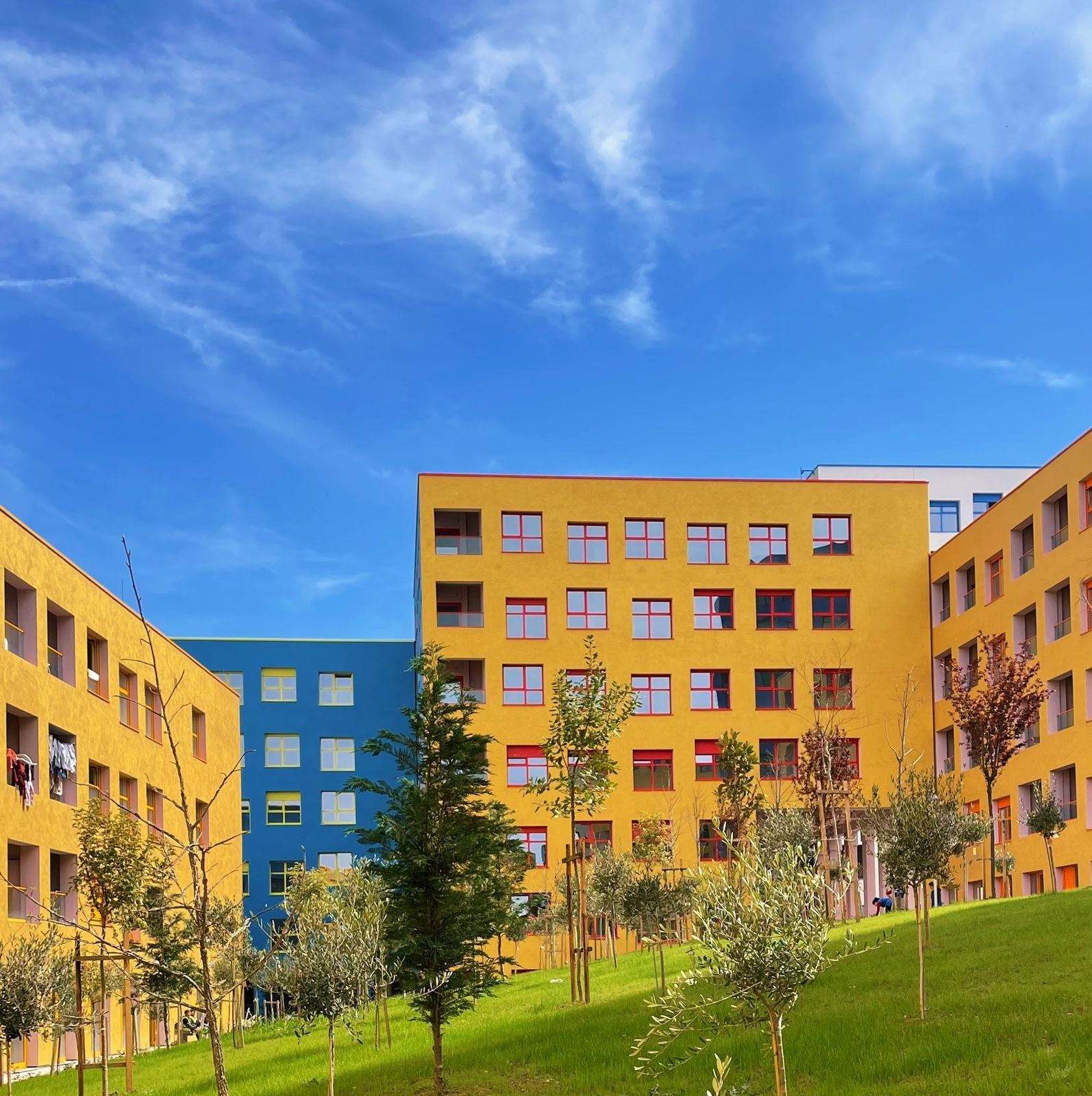 Shitet apartament ne Tirane 